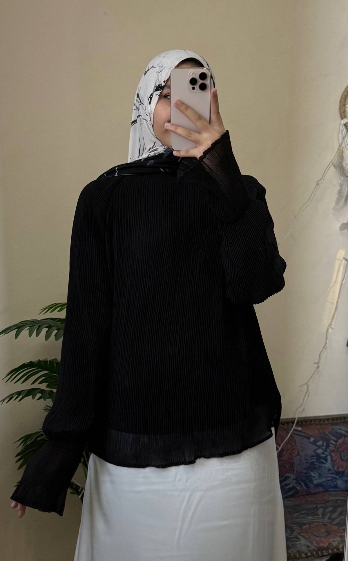 Micro please whole blouse structure 
