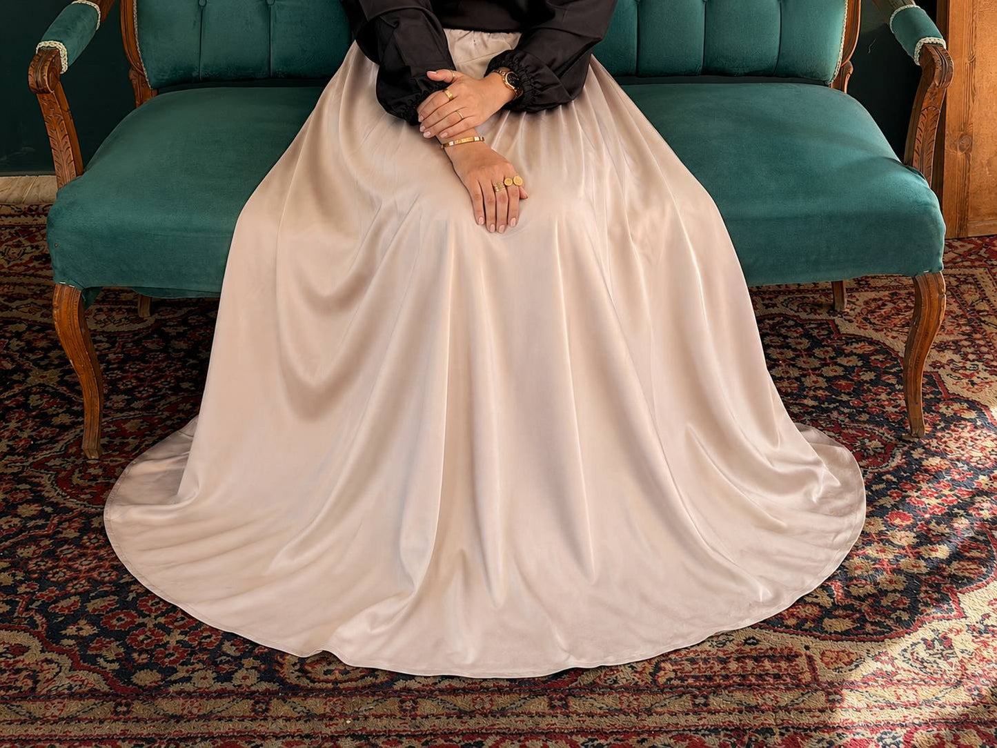 IZAR PLAIN SATIN SKIRT
